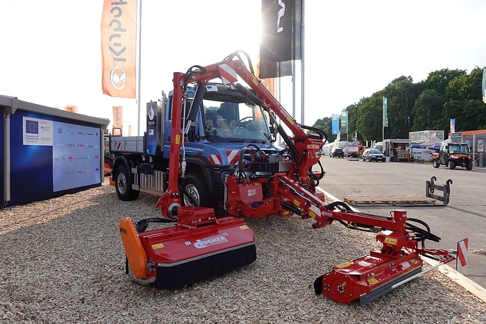 Mercedes-Benz Unimog U 5023 auf der Demopark 2023: bewährter Katastrophenhelfer für Städte und Kommunen in extremen Wettersituationen