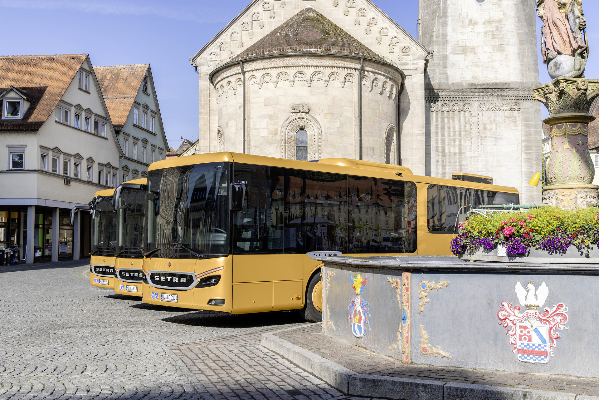 Setra MultiClass 500 LE, S 510 LE, S 515 LE, Honiggelb metallic Pressefahrt Schwäbisch Gmünd: Die neue Setra MultiClass 500 LE