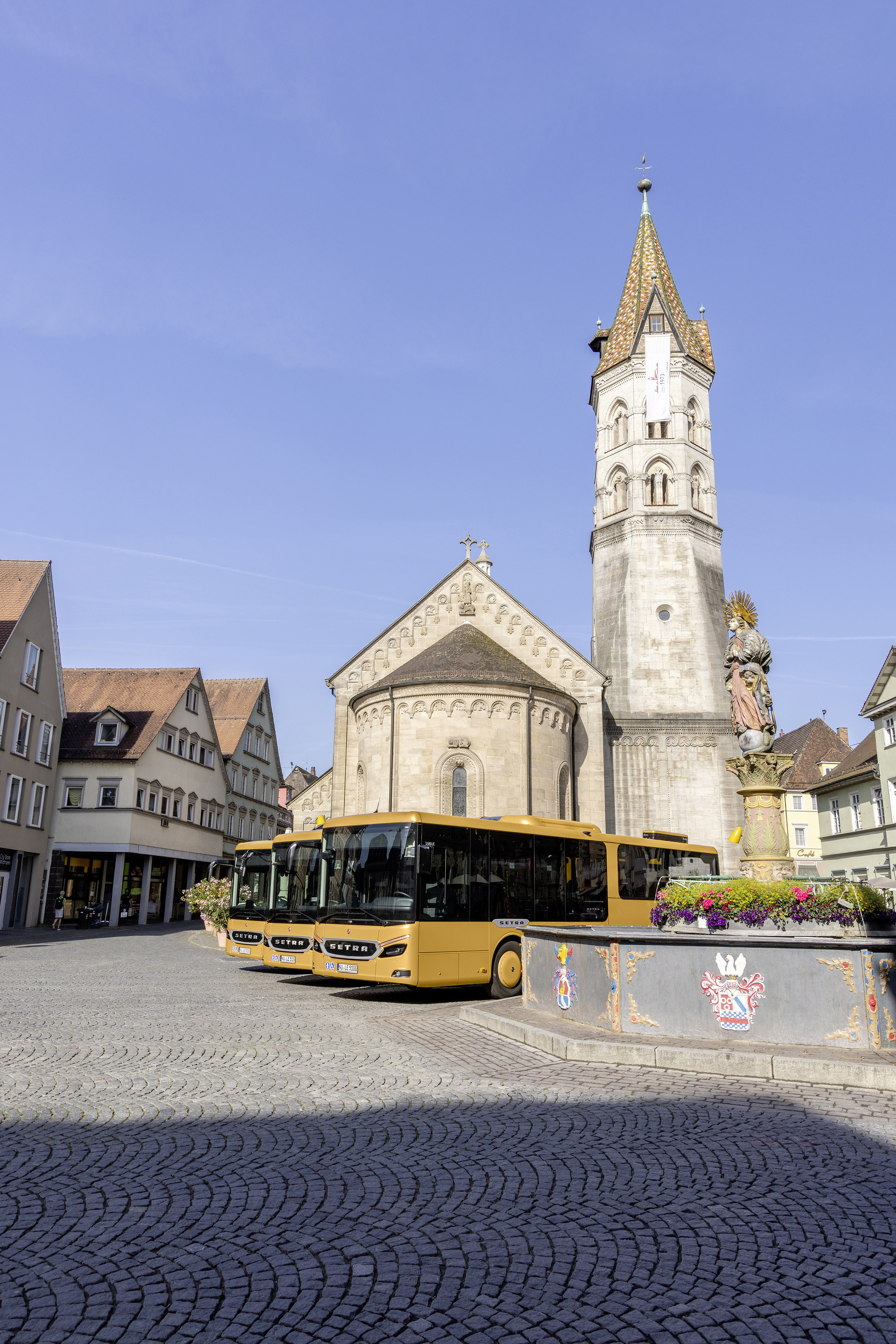 Setra MultiClass 500 LE, S 510 LE, S 515 LE, Honiggelb metallic Pressefahrt Schwäbisch Gmünd: Die neue Setra MultiClass 500 LE