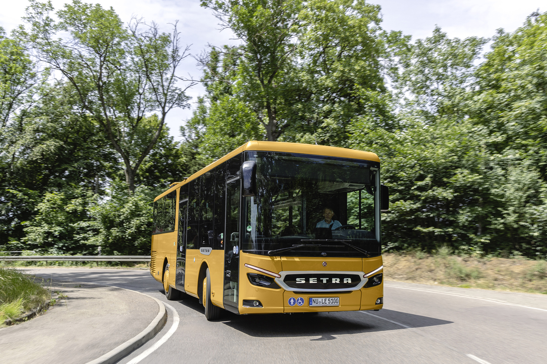 Setra MultiClass 500 LE, S 510 LE, Honiggelb metallic Pressefahrt Schwäbisch Gmünd: Setra MultiClass 500 LE