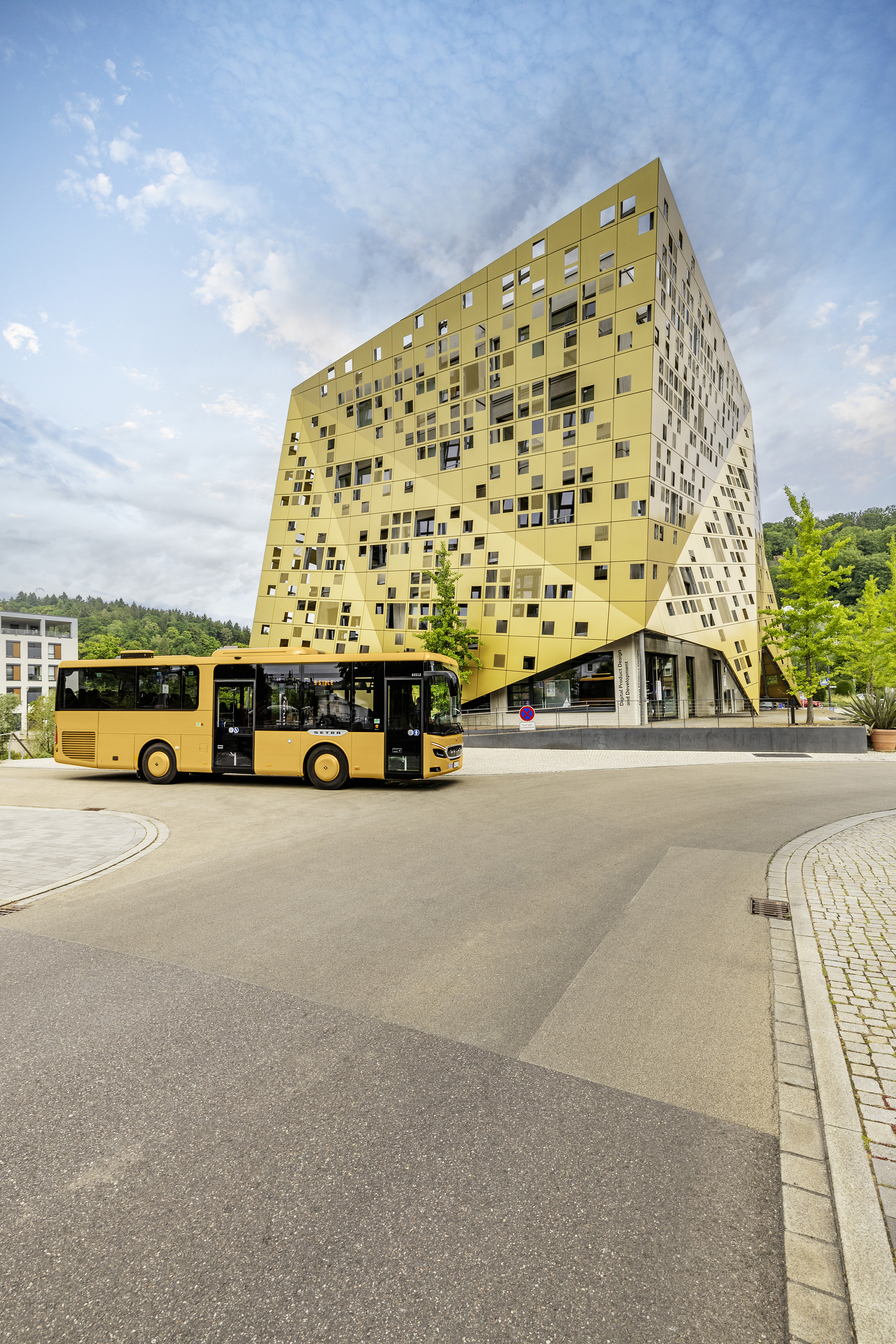 Setra MultiClass 500 LE, S 510 LE, Honiggelb metallic Pressefahrt Schwäbisch Gmünd: Setra MultiClass 500 LE