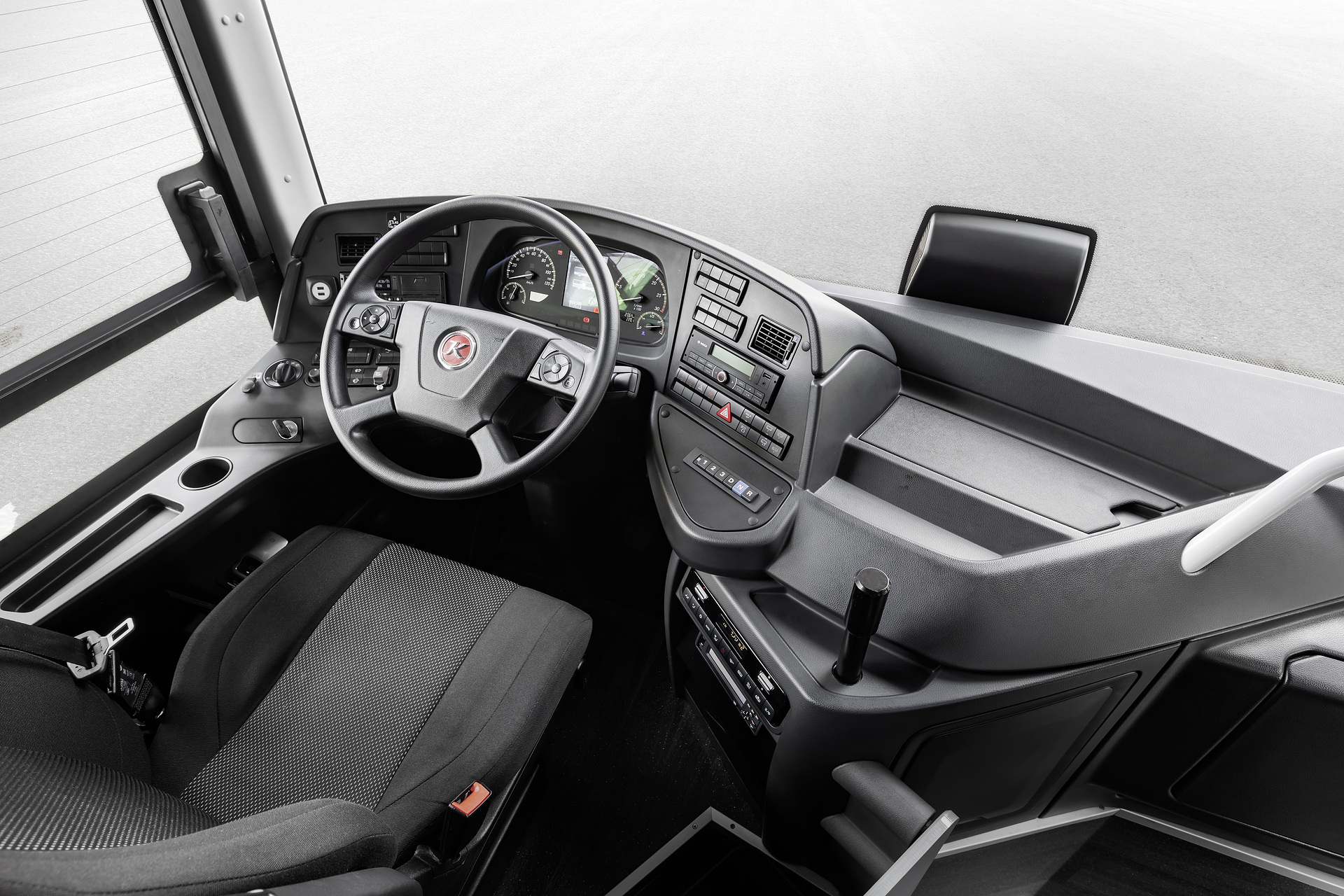 Setra MultiClass 500 LE, S 515 LE, Honiggelb metallic Die neue Setra MultiClass 500 LE