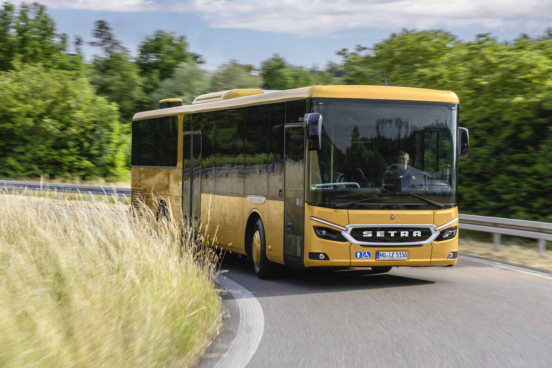 Setra MultiClass 500 LE, S 515 LE, Honiggelb metallic Pressefahrt Schwäbisch Gmünd: Die neue Setra MultiClass 500 LE