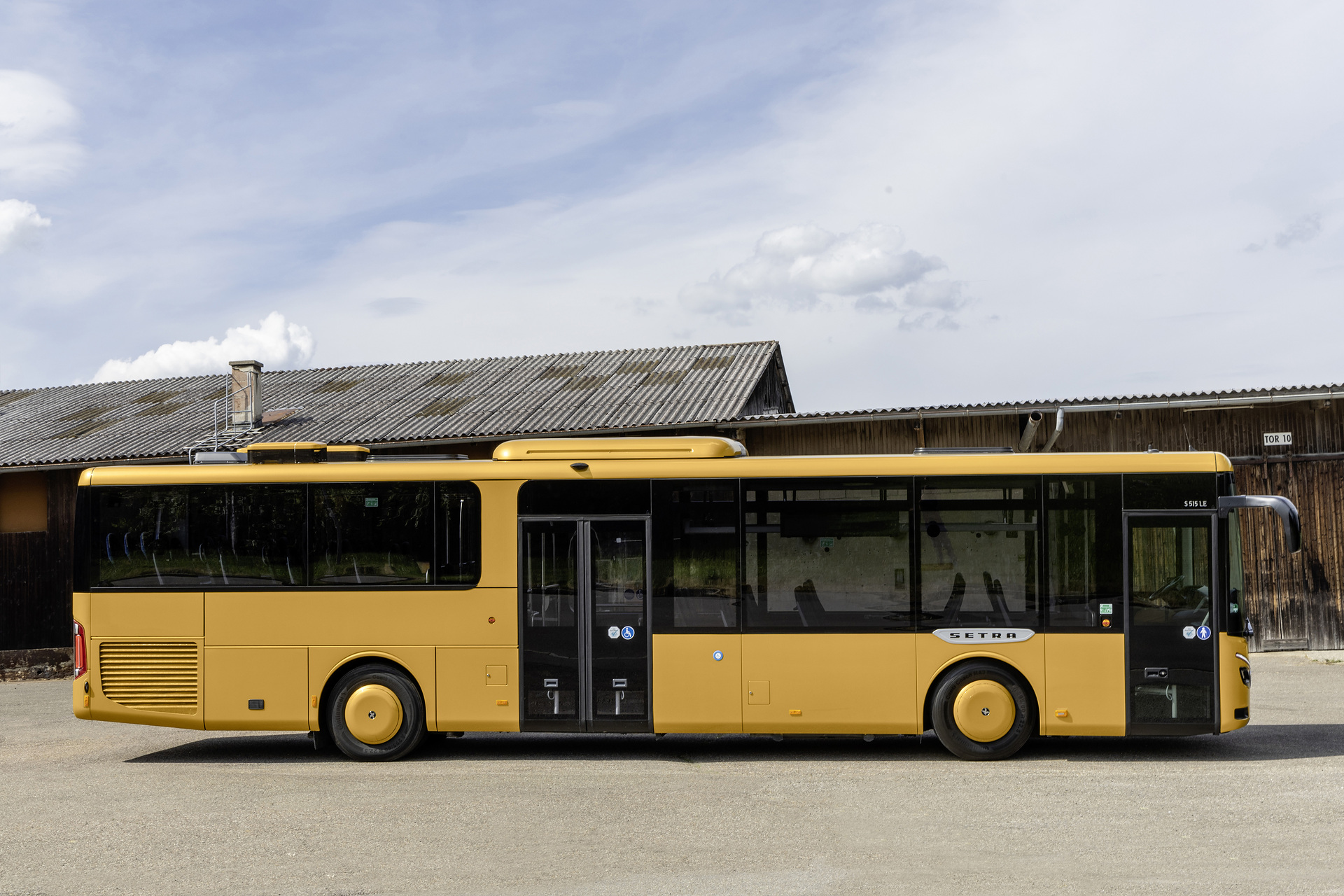 Setra MultiClass 500 LE, S 515 LE, Honiggelb metallic Pressefahrt Schwäbisch Gmünd: Die neue Setra MultiClass 500 LE