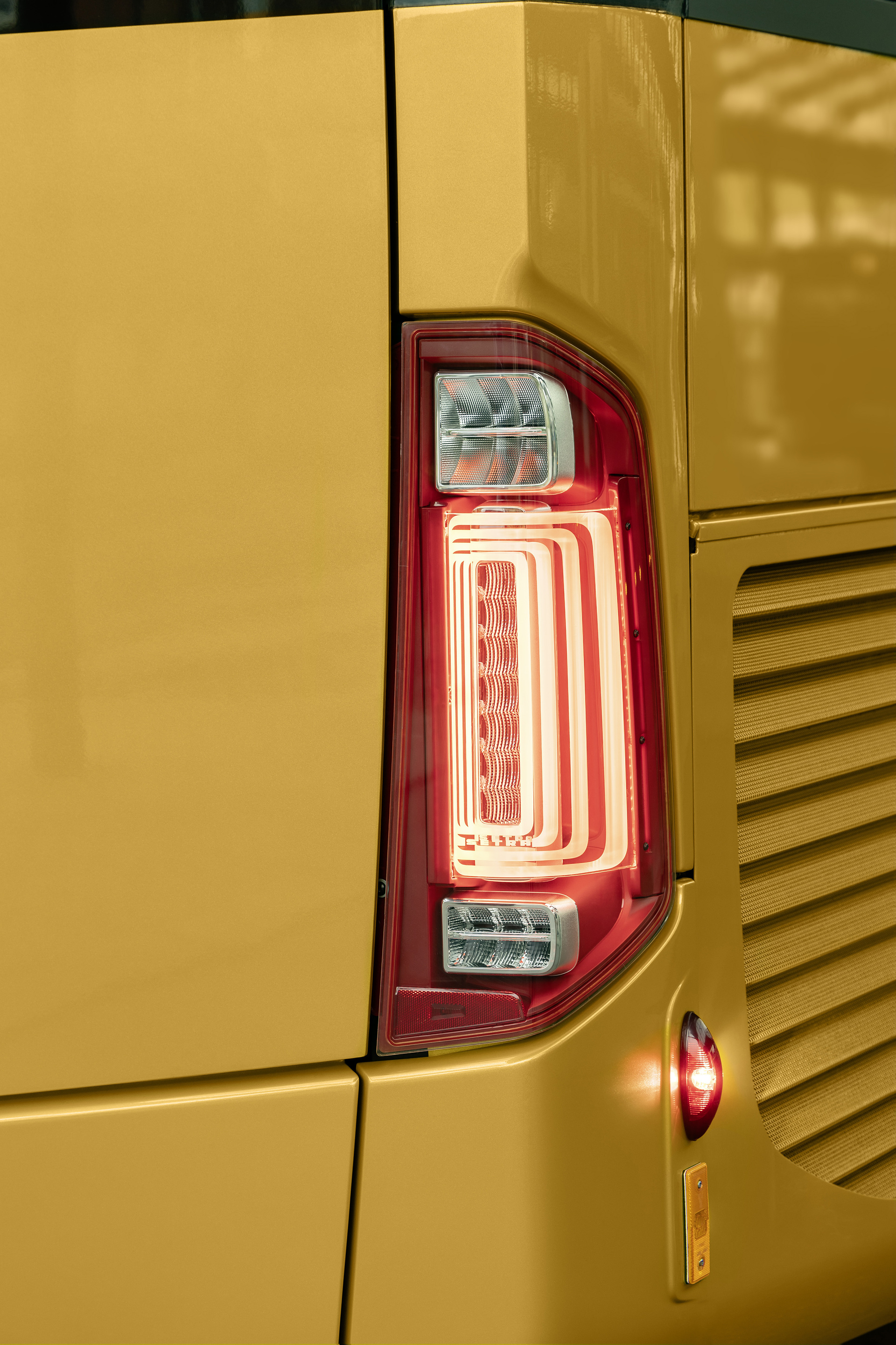 Setra MultiClass 500 LE, S 515 LE, Honiggelb metallic Pressefahrt Schwäbisch Gmünd: Die neue Setra MultiClass 500 LE