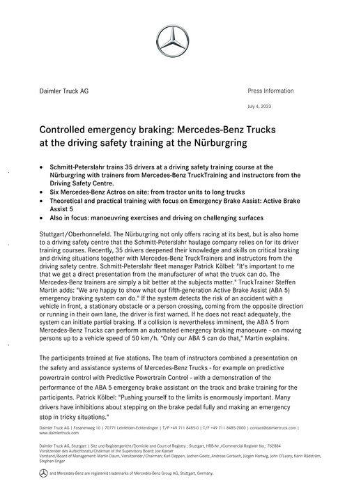 Controlled emergency braking: Mercedes-Benz Trucks at the driving safety training at the Nürburgring