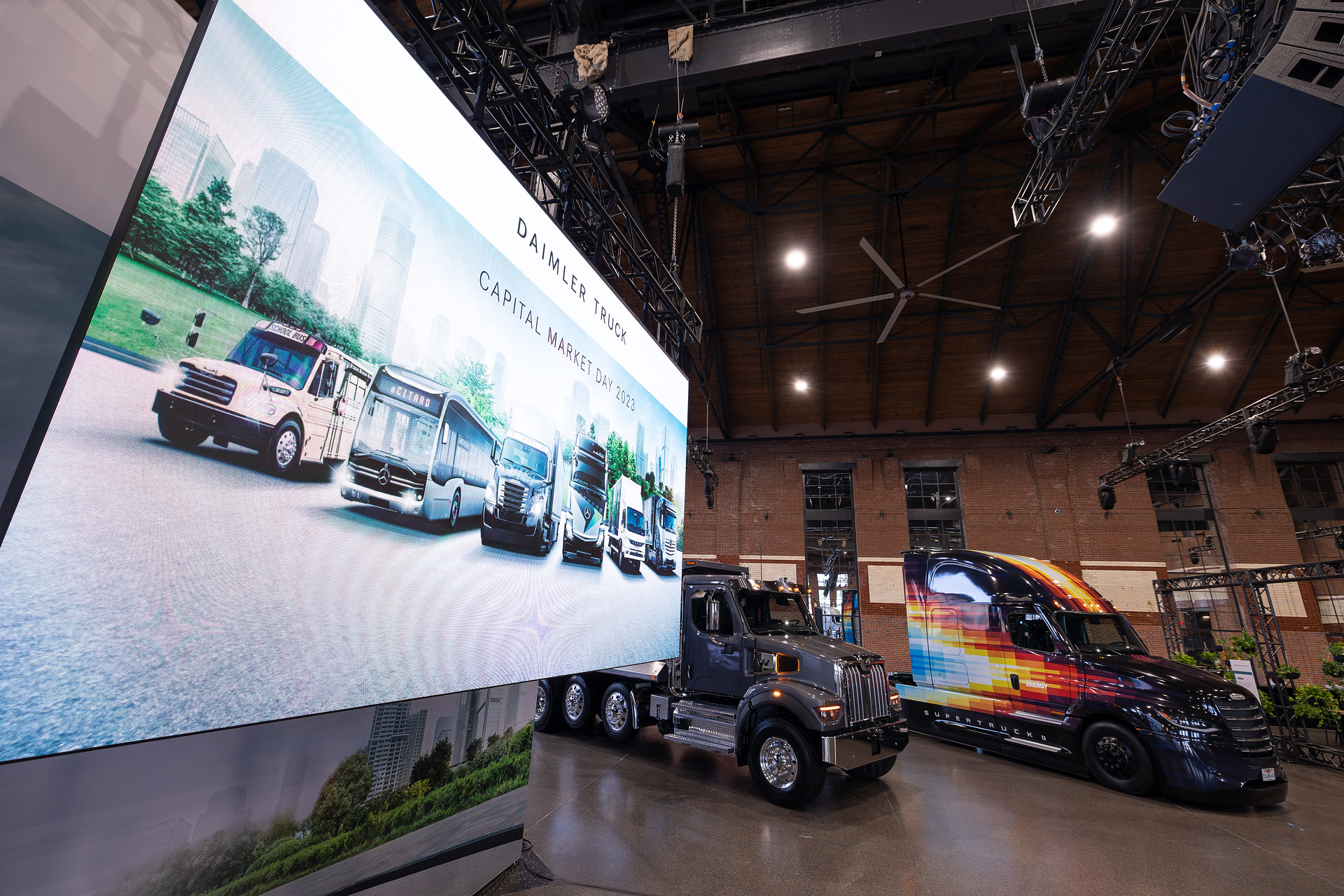 Daimler Truck Capital Market Day 2023 in Boston, Western Star 47X, Freightliner Super Truck II Daimler Truck Capital Market Day 2023 - Transforming for sustainable growth