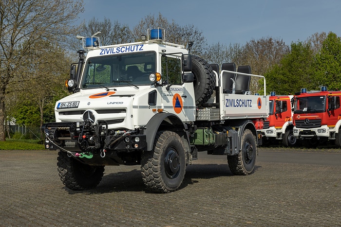 Erprobungseinsatz für den Zivilschutz im Ernstfall: BBK lotet Einsetzbarkeit hochgeländegängiger Unimog aus