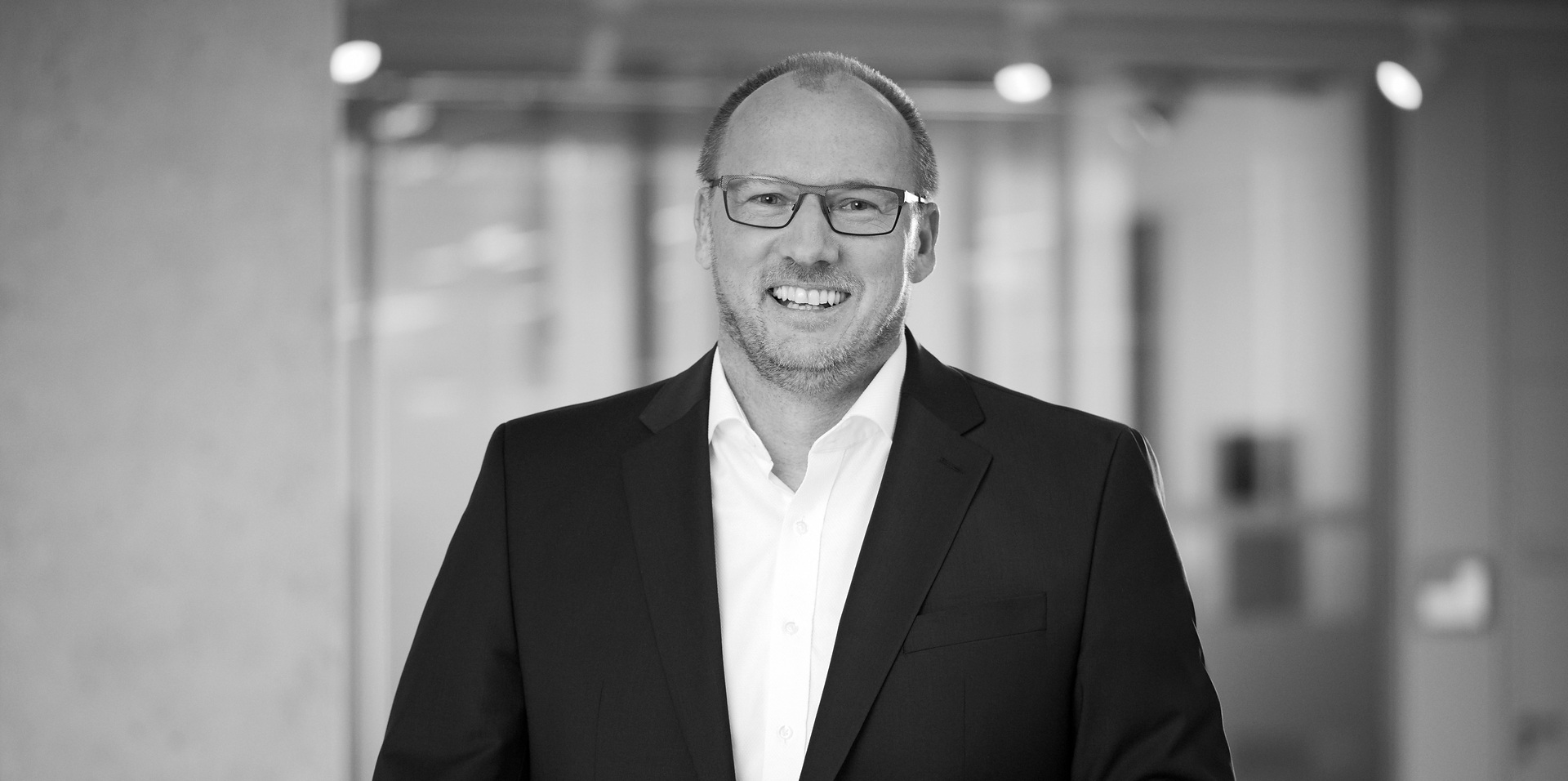 Jochen Götz, Member of the Board of Management of Daimler Truck Holding AG, responsible for Finance and Controlling. Daimler Truck mourns the death of Chief Financial Officer Jochen Goetz