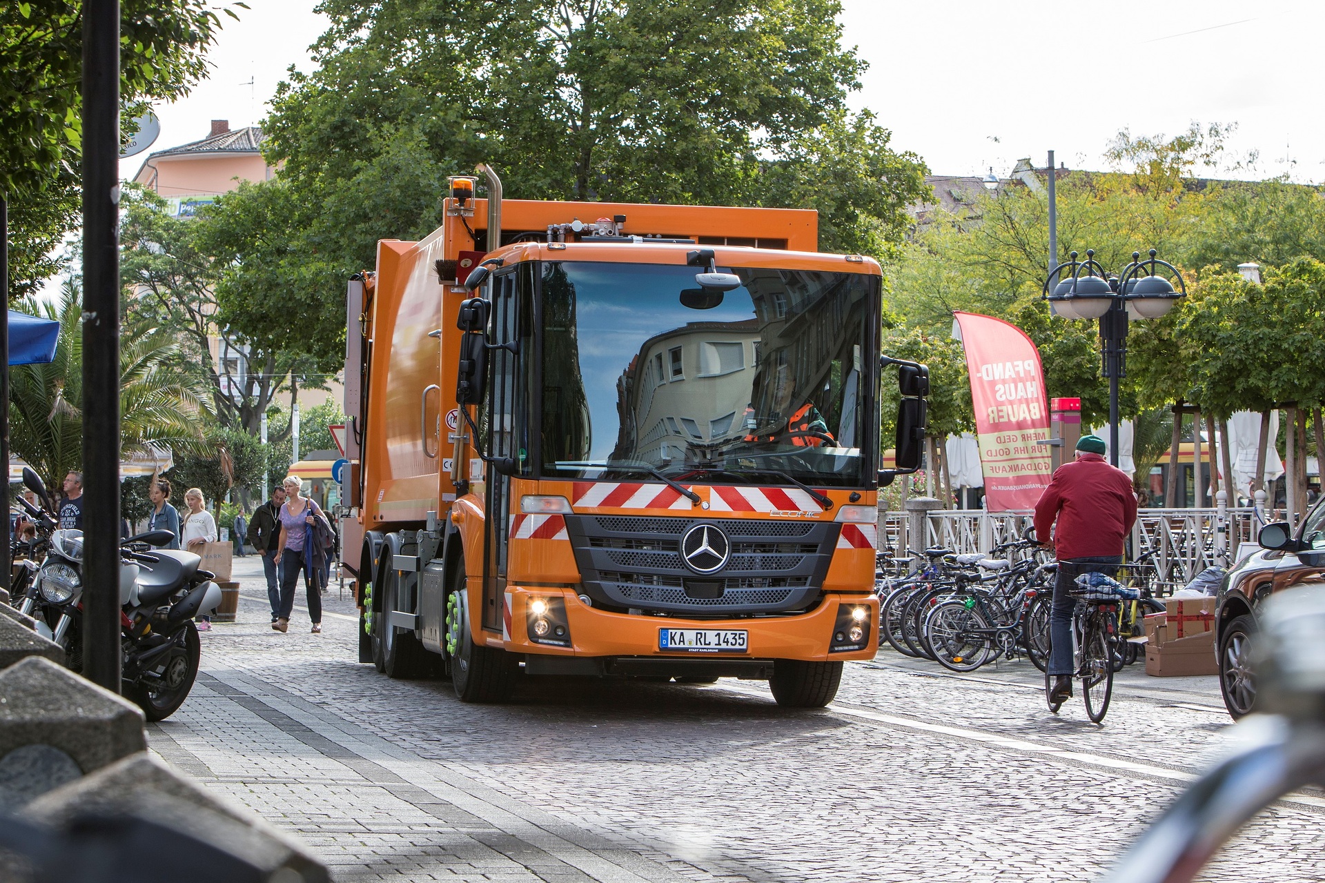 Kommunaler Saubermann Mercedes-Benz Econic: 25-jährige Innovationsgeschichte mit Zukunft