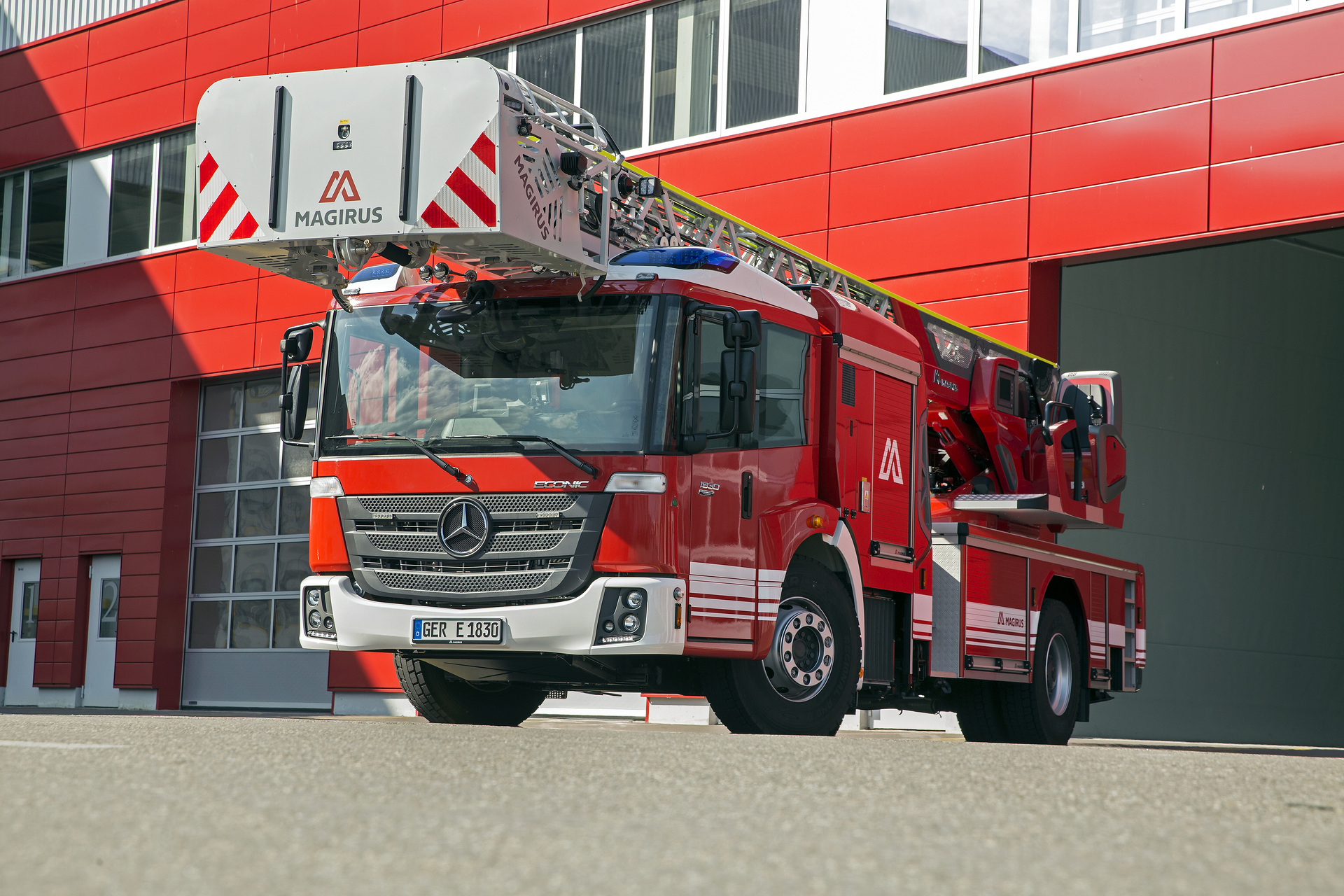 Kommunaler Saubermann Mercedes-Benz Econic: 25-jährige Innovationsgeschichte mit Zukunft