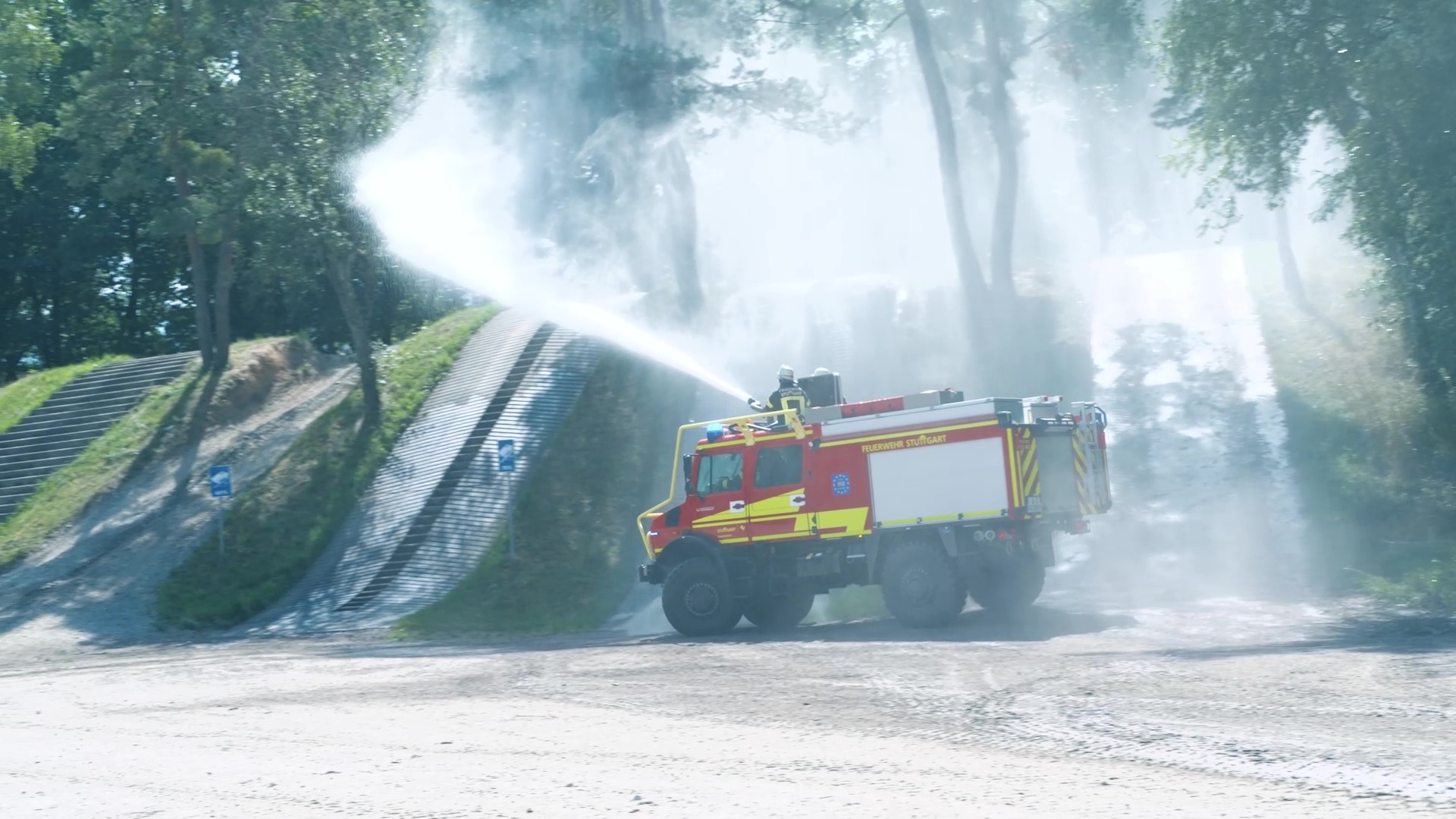 Feuerwehr Stuttgart komplettiert neue Unimog-Flotte