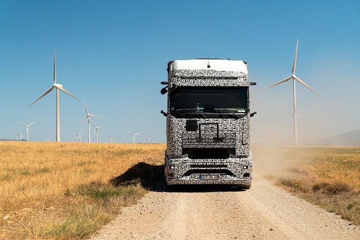 E! Ab in den Süden: erfolgreiche Sommererprobung des Mercedes-Benz eActros 600 in Spanien