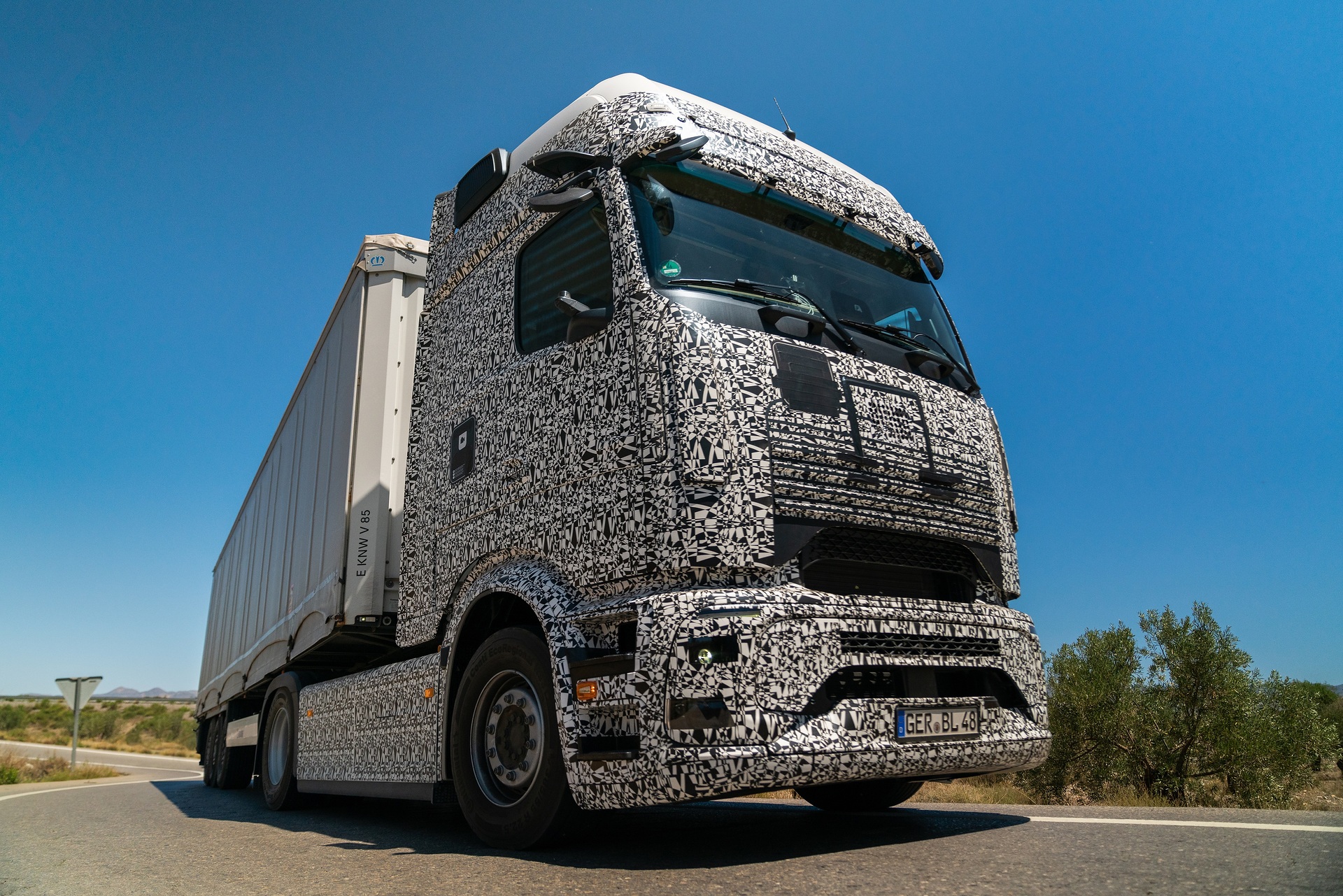 Successful summer testing of the Mercedes-Benz eActros 600 in Spain Successful summer testing of the Mercedes-Benz eActros 600 in Spain