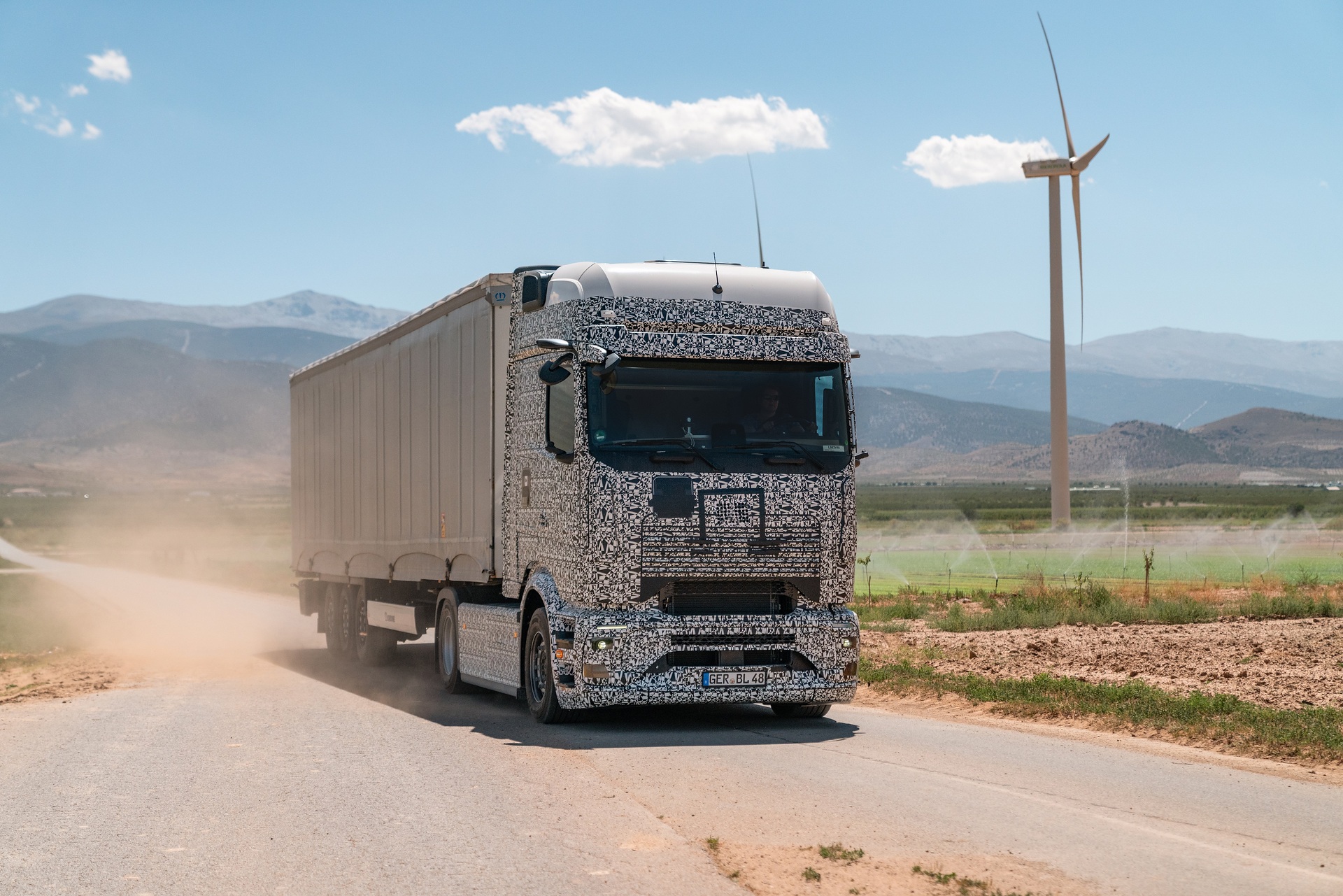 Successful summer testing of the Mercedes-Benz eActros 600 in Spain Successful summer testing of the Mercedes-Benz eActros 600 in Spain