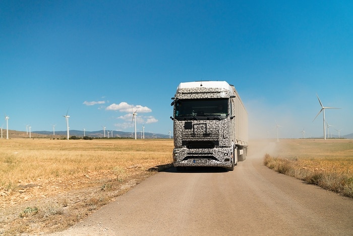 E! Ab in den Süden: erfolgreiche Sommererprobung des Mercedes-Benz eActros 600 in Spanien