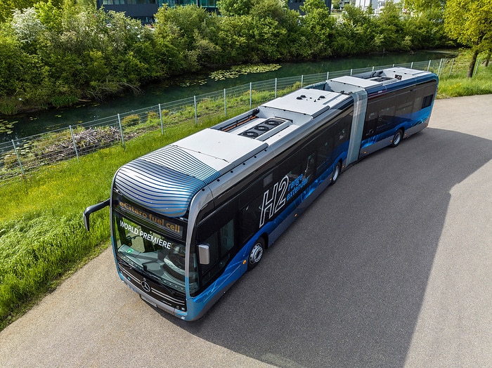 Daimler Buses auf der Messe Busworld Europe 2023 in Brüssel: Elektromobilität, Sicherheit und Nachhaltigkeit im Mittelpunkt