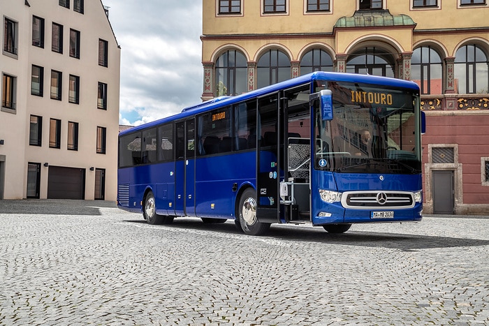 Daimler Buses auf der Messe Busworld Europe 2023 in Brüssel: Elektromobilität, Sicherheit und Nachhaltigkeit im Mittelpunkt