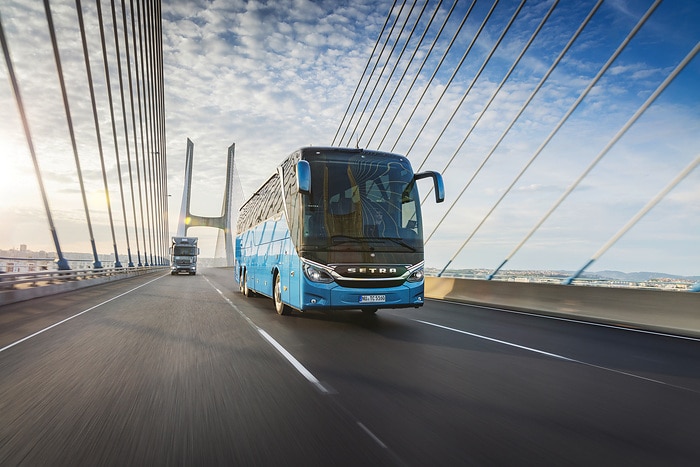 Daimler Buses auf der Messe Busworld Europe 2023 in Brüssel: Elektromobilität, Sicherheit und Nachhaltigkeit im Mittelpunkt