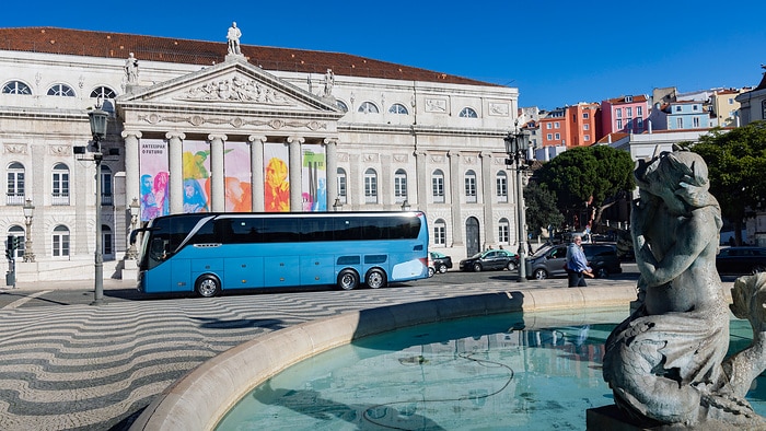 Daimler Buses auf der Messe Busworld Europe 2023 in Brüssel: Elektromobilität, Sicherheit und Nachhaltigkeit im Mittelpunkt