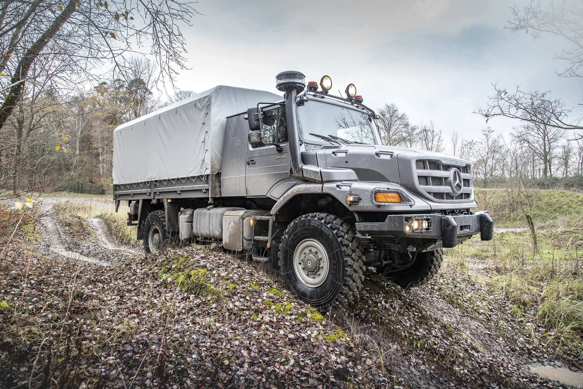 Mercedes-Benz Special Trucks delivers over 100 Zetros off-road trucks to Ukraine