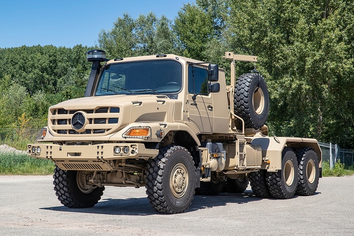 Mercedes-Benz Special Trucks liefert über 100 Zetros Offroad-Lkw an Ukraine