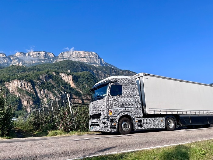 Prototyp des eActros 600 fährt mit 40 Tonnen ohne Zwischenladen 530 Kilometer von Stuttgart nach Südtirol – insgesamt über 1.000 Kilometer mit einer Zwischenladung