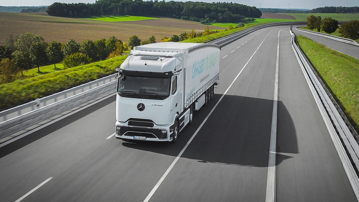 Mercedes-Benz Trucks celebrates world premiere of the battery electric long-haul truck eActros 600