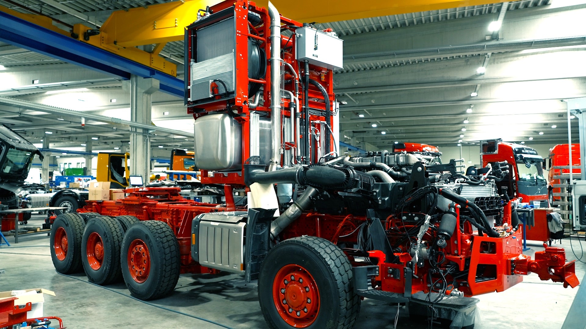 1.000 Tonnen Lastkraft wagen: Mercedes-Benz Trucks übergibt besonderen Schwerlast-Lkw an Kunden