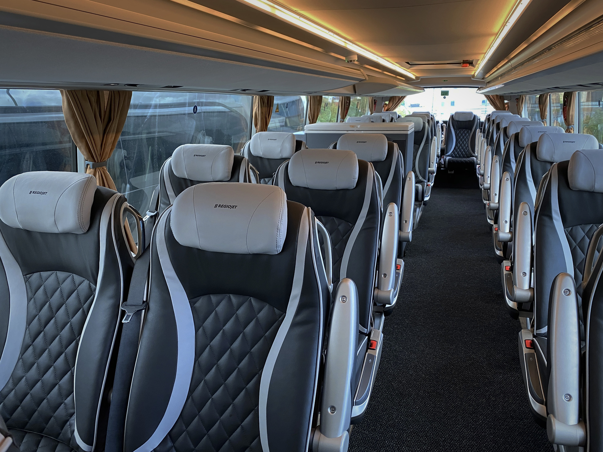 Melon yellow Setra touring coaches for Regio Jet