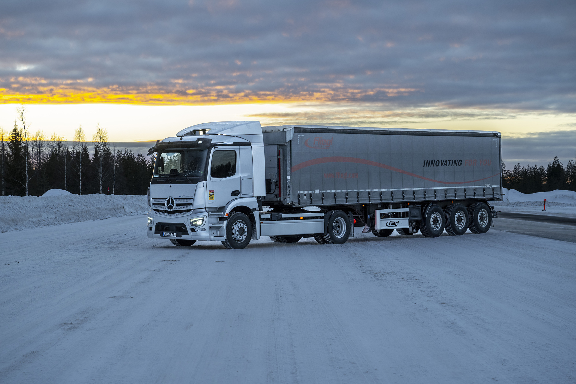 Der eActros im Winter: Fragen und Antworten zum Betrieb bei Kälte, Eis und Schnee Der eActros im Winter: Fragen und Antworten zum Betrieb bei Kälte, Eis und Schnee