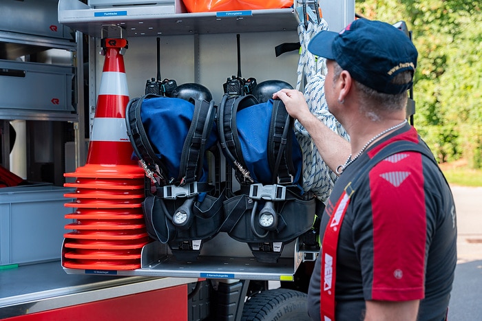 Retten, Löschen, Bergen, Schützen: FUSO Canter 4x4 im Einsatz bei der Schweizer Feuerwehr