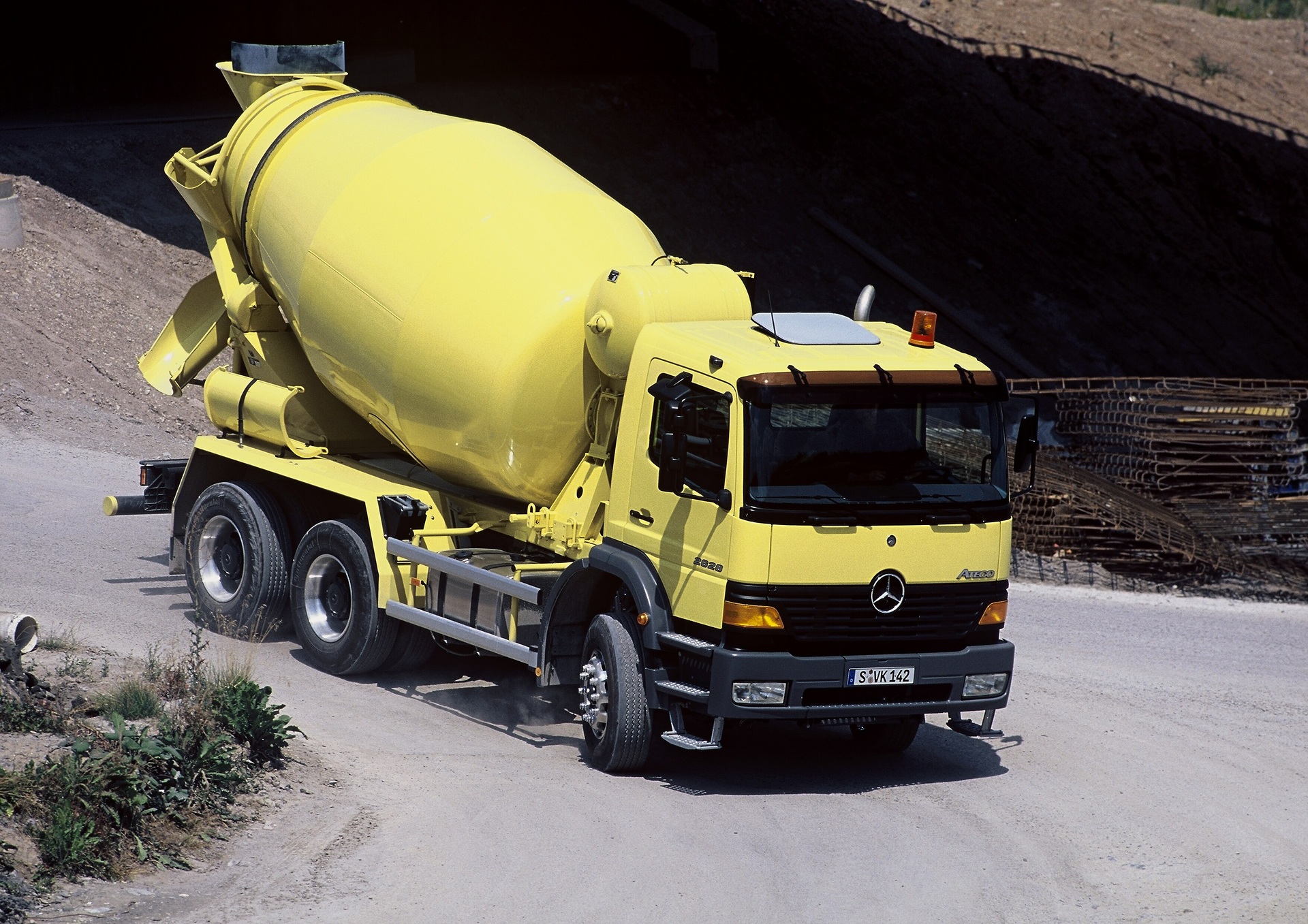 25 Jahre Mercedes-Benz Atego: ein Lkw so vielseitig wie die Transportaufgaben im Verteilerverkehr