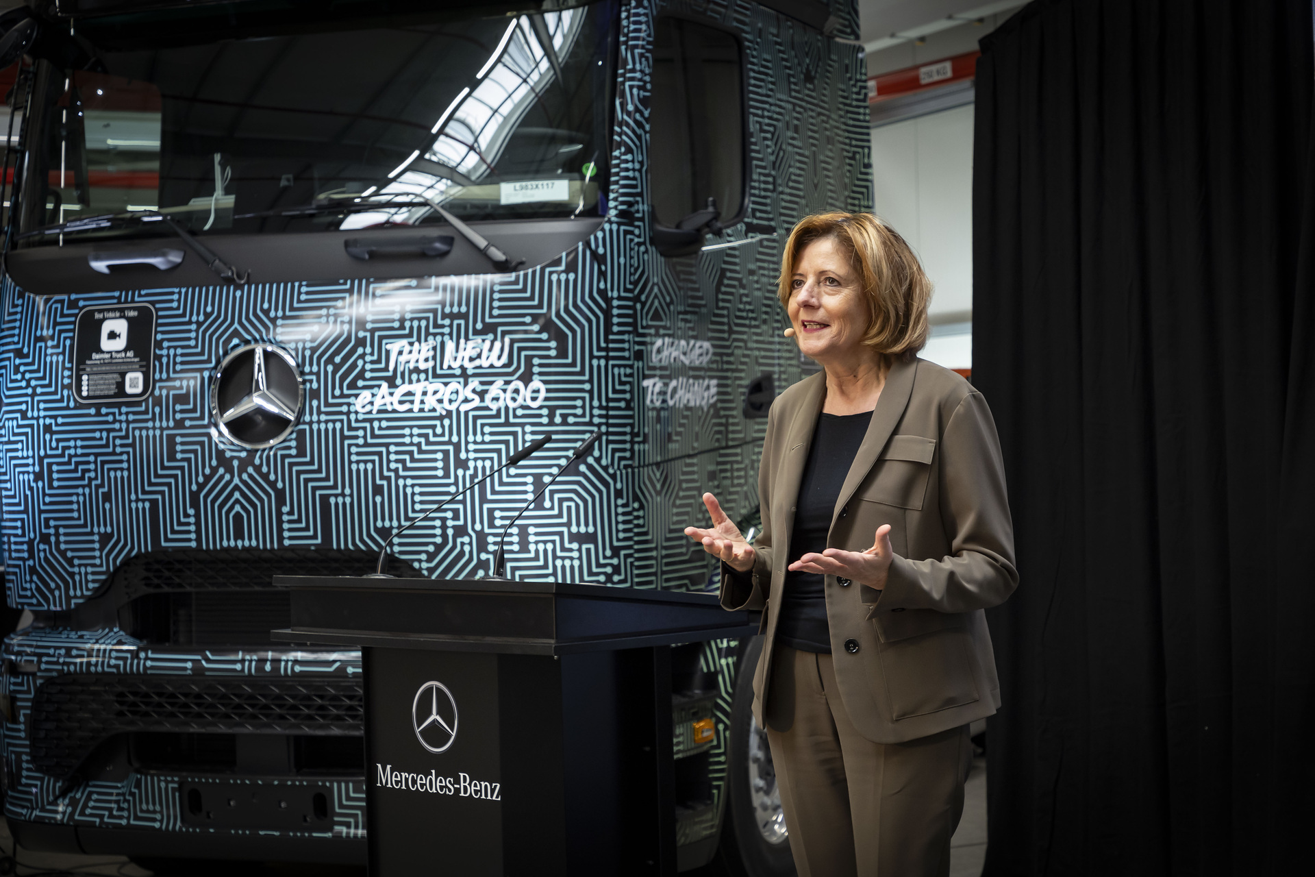 Malu Dreyer, Ministerpräsidentin des Landes Rheinland-Pfalz Höhepunkt des Jubiläumsjahres im Mercedes-Benz Werk Wörth: 60 Jahre Tradition – Transformation – Zukunft