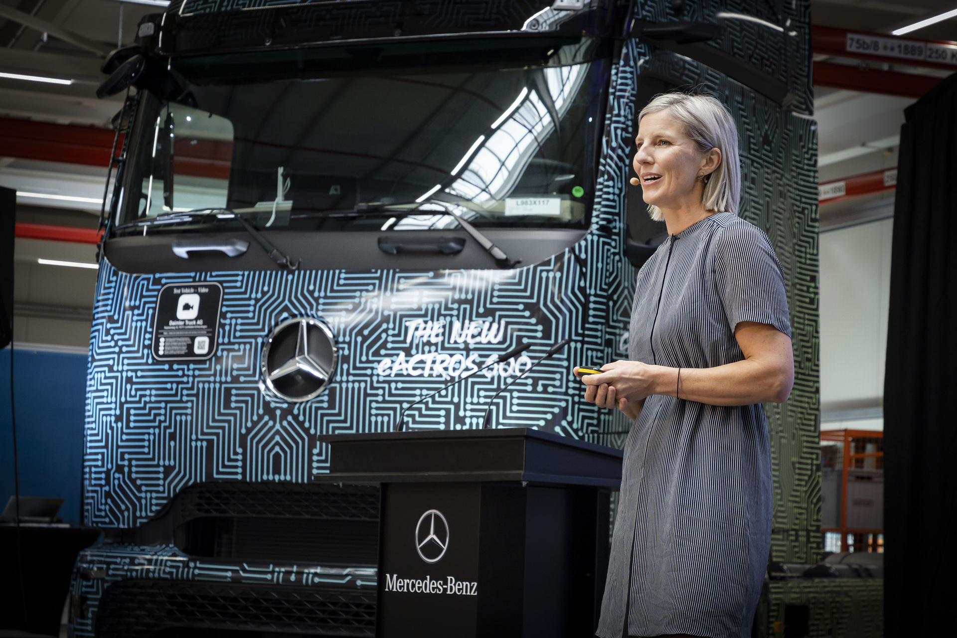 Karin Rådström CEO Mercedes-Benz Trucks Höhepunkt des Jubiläumsjahres im Mercedes-Benz Werk Wörth: 60 Jahre Tradition – Transformation – Zukunft