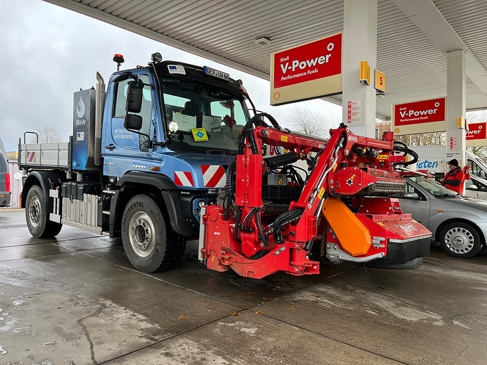 Mercedes-Benz Special Trucks macht Dampf bei der Entwicklung eines Unimog Versuchsfahrzeugs mit Wasserstoff-Verbrennungsmotor