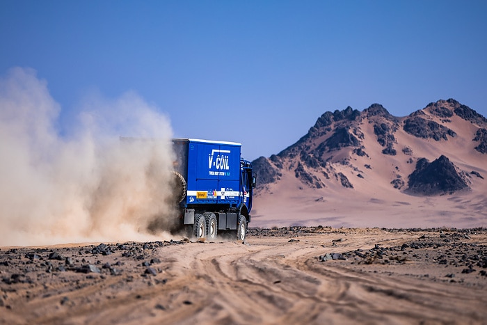 Two Mercedes-Benz truck legends return to the Dakar Rally as part of the Völkel team