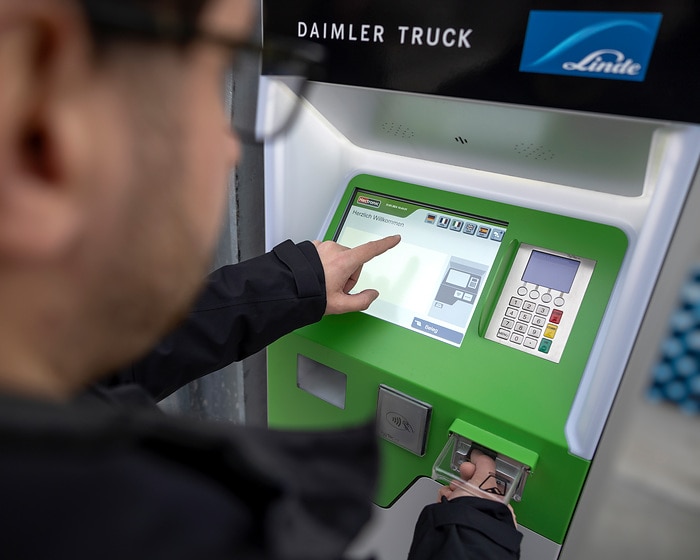 Sicher, schnell und einfach: Daimler Truck und Linde setzen mit sLH2-Technologie neuen Standard für Flüssigwasserstoff-Betankung