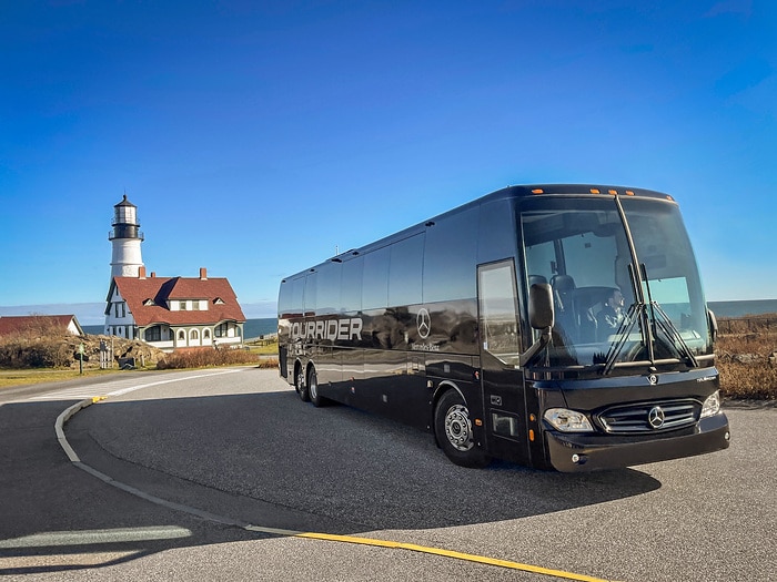 Mercedes-Benz Tourrider auf zwei US-Fachmessen im Rampenlicht