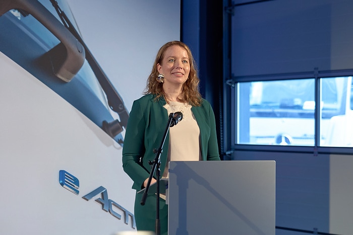 Daimler Truck opens new location for sales and servicing of trucks and buses in Stuttgart