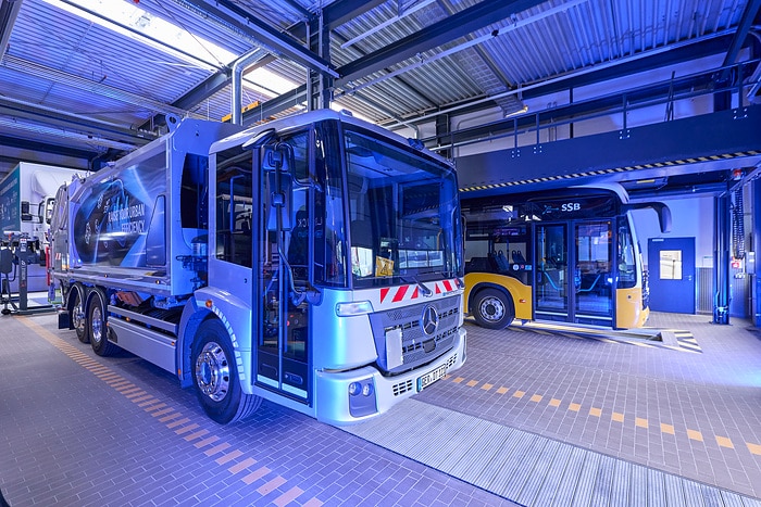 Daimler Truck eröffnet neuen Standort für Vertrieb und Service von Lkw und Bussen in Stuttgart