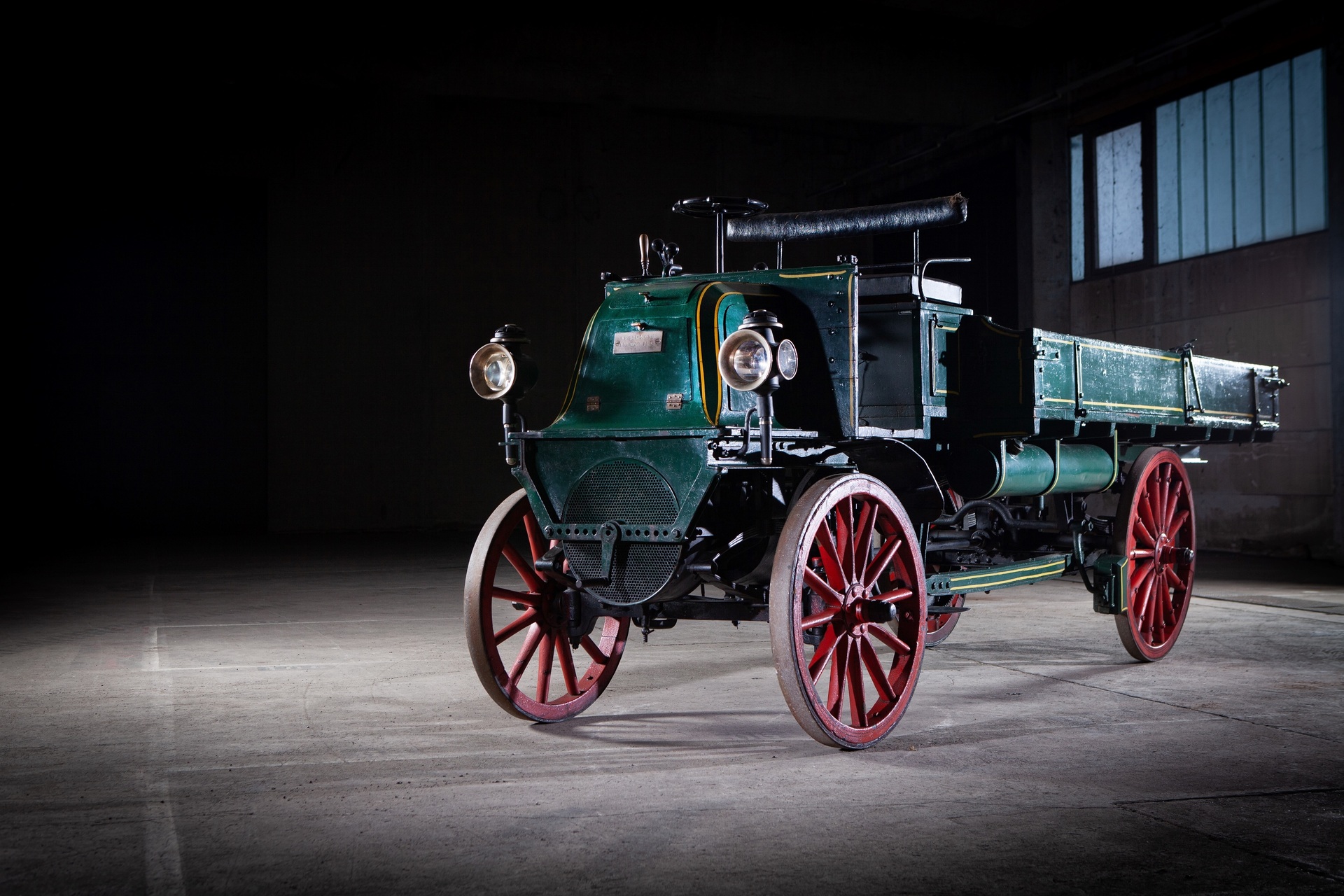 Daimler-Kardan Lastwagen von 1899 mit "2- oder 4-Cylinder-Motor" Eine echte Rarität der Daimler Kardan-Lastwagen von 1899