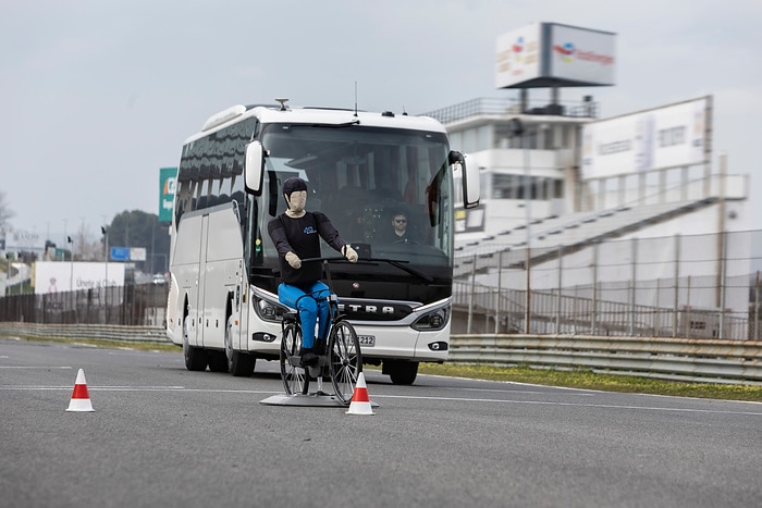 Daimler Buses demonstrates modern safety and drive systems under real-life conditions