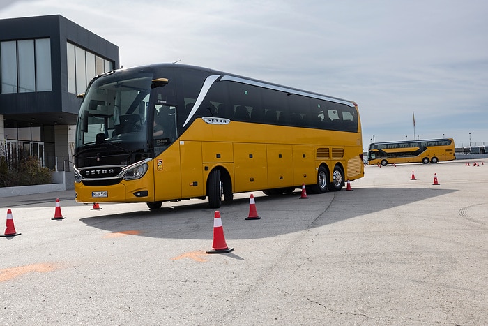 Daimler Buses demonstrates modern safety and drive systems under real-life conditions