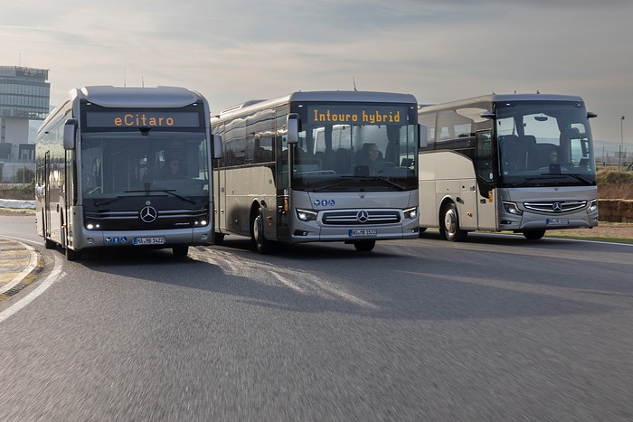 Daimler Buses demonstriert moderne Sicherheits- und Antriebssysteme im praktischen Einsatz