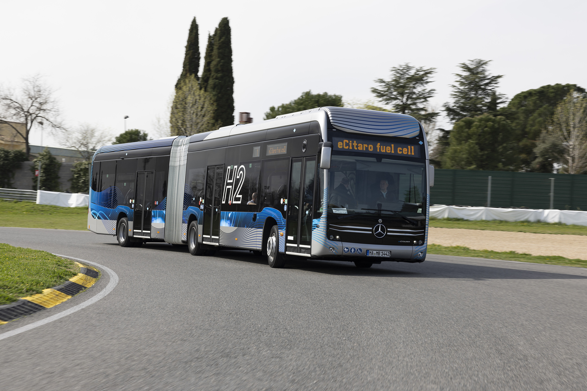 Daimler Buses demonstrates modern safety and drive systems under real-life conditions