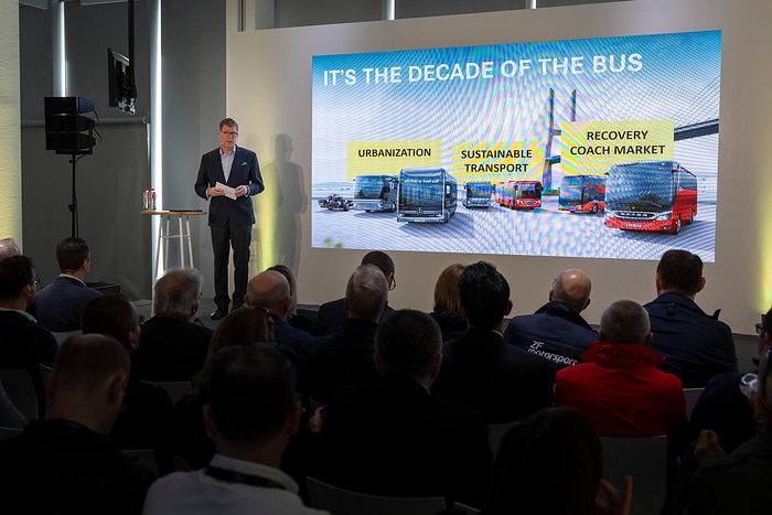 Daimler Buses demonstrates modern safety and drive systems under real-life conditions