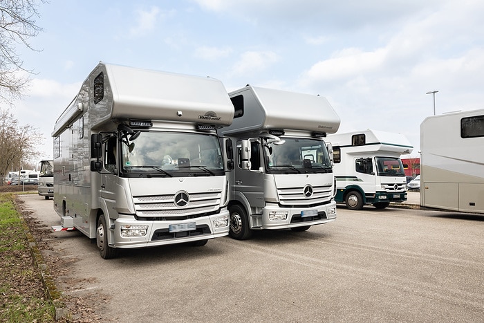 Griff nach den Sternen: Super-Reisemobile zu Gast im Lkw-Werk Wörth von Daimler Truck