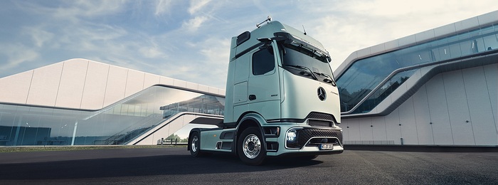 Noch mehr Effizienz auf der Straße: Der neue Actros L von Mercedes-Benz Trucks mit futuristischer ProCabin, noch besserer Aerodynamik und innovativen Assistenzsystemen