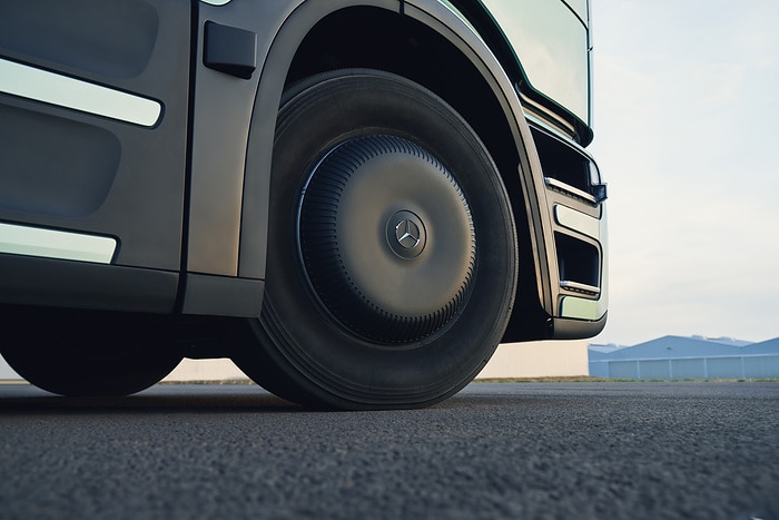 Noch mehr Effizienz auf der Straße: Der neue Actros L von Mercedes-Benz Trucks mit futuristischer ProCabin, noch besserer Aerodynamik und innovativen Assistenzsystemen